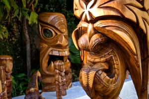 Polynesian Tiki Carvings Wallpaper