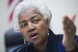 Portrait Of Donna Brazile In A Professional Setting Wallpaper