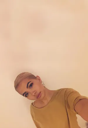 Posh Hayley Kiyoko Wallpaper