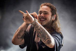 Post Malone Rome Concert 2018 Wallpaper