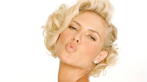 Pouting Model Heidi Klum Wallpaper