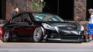 Powerful And Sleek Infiniti G37 Wallpaper