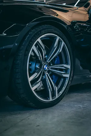 Premium Black Bmw Wheels Wallpaper