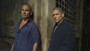 Prison Break Series Lincoln And Michael Wallpaper