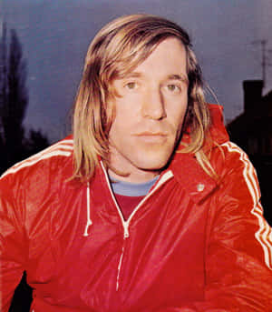 Professional Football Player Günter Netzer Retro Wallpaper
