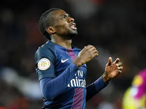 Psg Football Player Blaise Matuidi Wallpaper