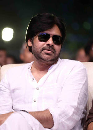 Pspk In White Shirt And Sunglasses Wallpaper