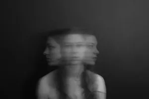 Psychosomatic Expression Blurry Portrait Wallpaper