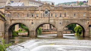 Pulteney Bridge River Avon Bath U K Wallpaper