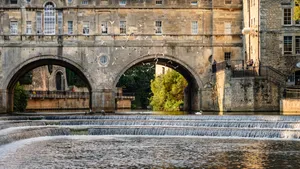 Pulteney Bridge River Avon Bath U K Wallpaper