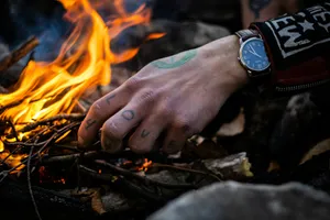 Punk Love Tattooed Handby Fire Wallpaper