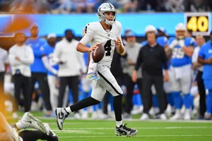 Quarterback Scramble Action Wallpaper