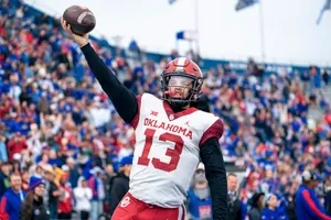 Quarterback Thrivingin Action Wallpaper