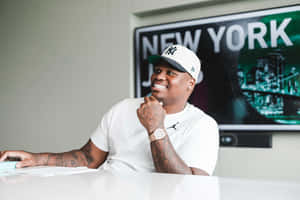 Quinnen Williams Smiling New York Backdrop Wallpaper