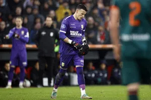 R K C Waalwijk Goalkeeper Disappointment Wallpaper