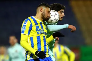 R K C Waalwijk Intense Football Match Moment Wallpaper