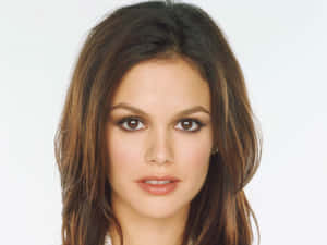 Rachel Bilson Radiant Pose Wallpaper