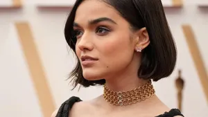 Rachel Zegler Elegant Profile Red Carpet Look Wallpaper