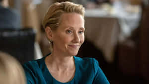 Radiant Anne Heche Sporting A Short Hairstyle Wallpaper