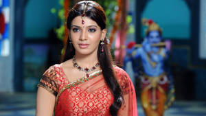 Radiant Samantha In Traditional Saree Wallpaper