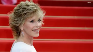 Radiant Smile - Jane Fonda Wallpaper