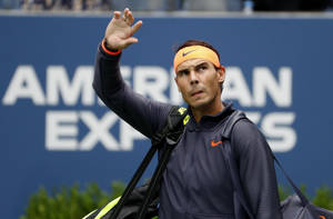 Rafael Nadal Waving At Crowd Wallpaper