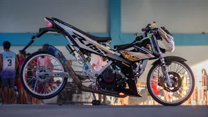 Raider 150 Fi Custom Build Wallpaper