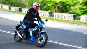 Raider 150 Fi Riding Experience Wallpaper