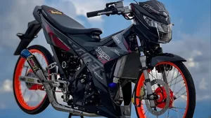 Raider 150 Fi Sporty Design Wallpaper