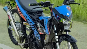 Raider 150 Fi Sporty Design Wallpaper