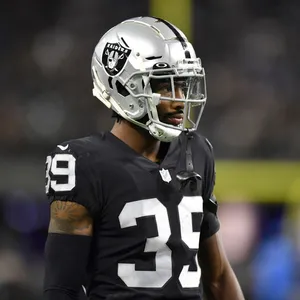 Raiders Player Nate Hobbs39 Wallpaper