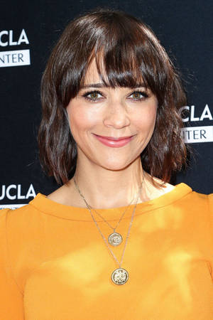 Rashida Jones Revlon's Annual Philanthropic Luncheon Wallpaper