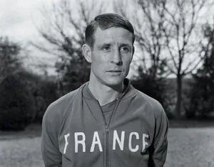 Raymond Kopa French Football Legend Wallpaper