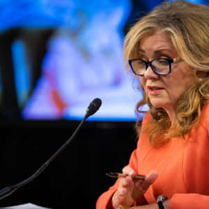 Reading Marsha Blackburn Wallpaper