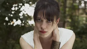 Rebecca Hall Posing In A Stylish Photoshoot Wallpaper