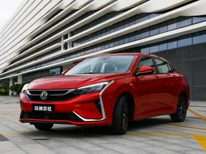 Red Dongfeng Aeolus Yixuan Sedan Wallpaper