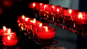 Red Glowing Candles Wallpaper