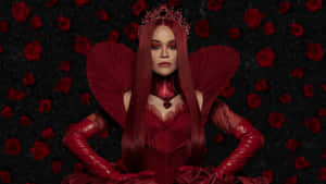 Red Queens Regal Look Wallpaper