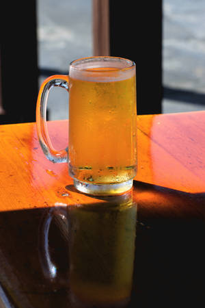 Refresh With An Ice Cold Beer Wallpaper