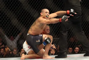 Renan Barão Against Dillashaw Ufc 173 Wallpaper