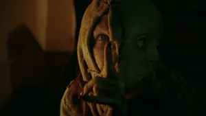 Resident Evil Welcome To Raccoon City Zombie Mask Wallpaper