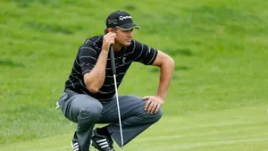 Retief Goosen Squat Position Wallpaper