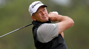 Retief Goosen Wearing Gray Shirt Wallpaper