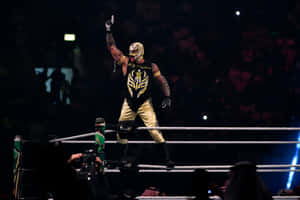 Rey Mysterio Victory Posein Ring Wallpaper