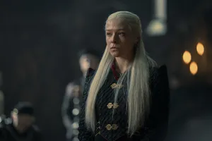 Rhaenyra Targaryen Hair Down Wallpaper