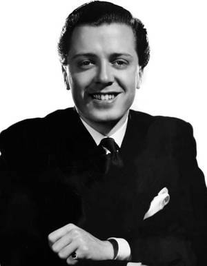 Richard Attenborough Black And White Young Wallpaper