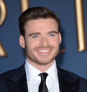 Richard Madden Cinderella Wallpaper