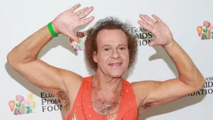 Richard Simmons Event Pose Wallpaper