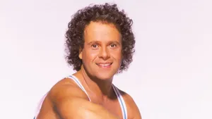 Richard_ Simmons_ Smiling_ Portrait Wallpaper