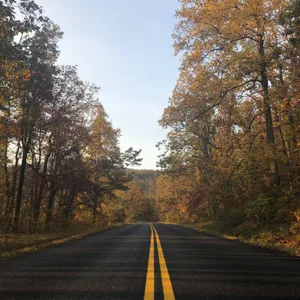 “ride Through The Mountains On The Blue Ridge Parkway” Wallpaper